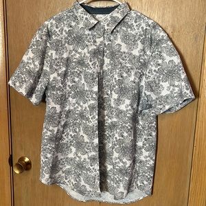 Black and White Floral Short Sleeve Button Down